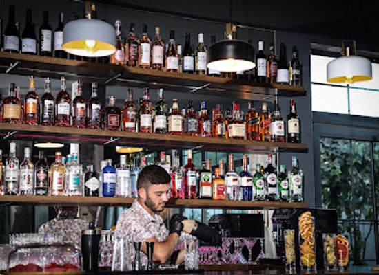 armenia/goris/bar/redroof-lounge-bar