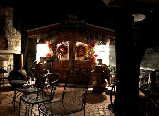 texas/hill-country/bar/78624-the-bar
