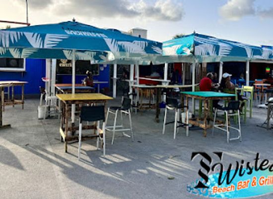 sint-maarten/simpson-bay/bar/twisted-beach-bar-grill