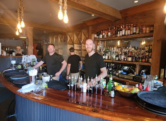 maine/york-county/bar/old-vines-kennebunk