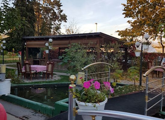 kosovo/mitrovica/bar/restaurant-krapi
