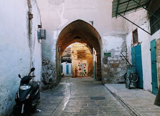 israel/akko/templar-tunnel/bar/falafel-shmasya