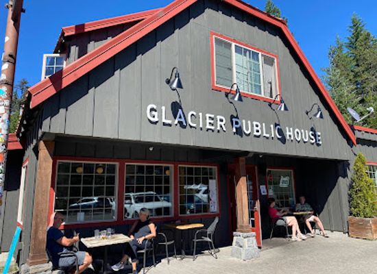 oregon/painted-hills/bar/the-glacier-house