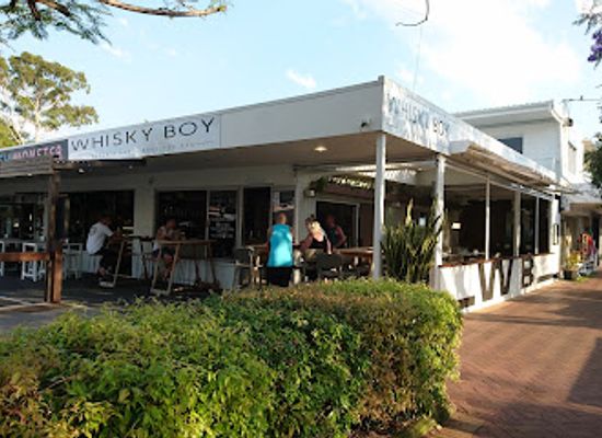 australia/great-sandy-national-park/bar/whisky-boy