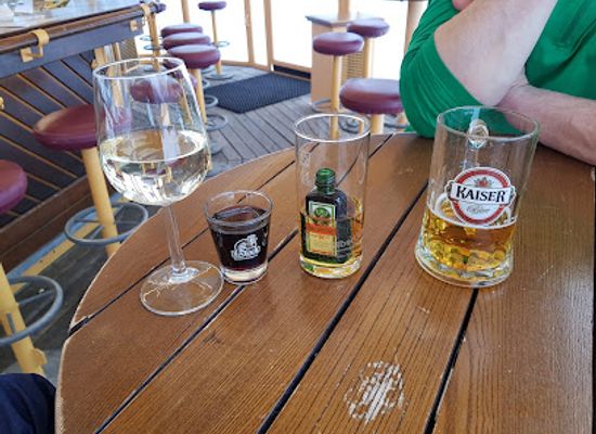 austria/karwendel/bar/umbrella-apre-ski-bar