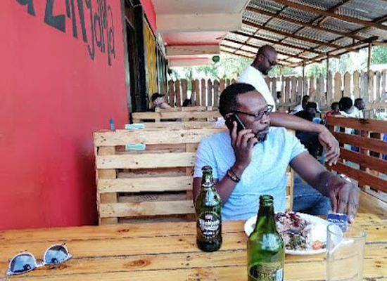 malawi/mchinji-highlands/bar/pazinyama