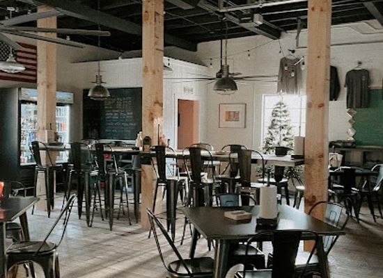 virginia/southwest-virginia/bar/stateline-outpost-grub