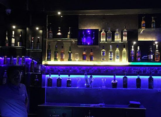 india/varanasi/bar/chahat-beer-bar-and-restaurant