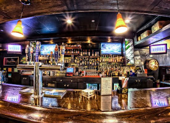 michigan/holland-state-park/bar/salt-pepper-savory-grill-and-pub