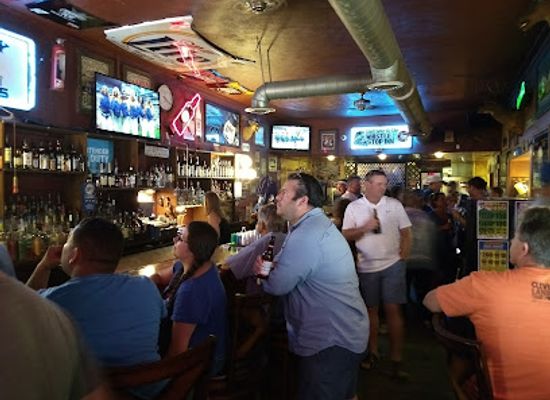 indiana/northern-indiana/bar/the-whistle-stop-inn