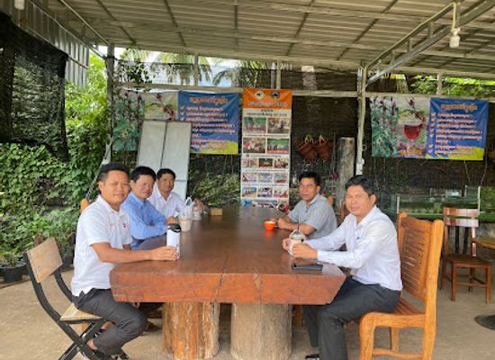 cambodia/stung-treng/bar/smk-bus-cafe-and-cocktail