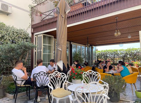 albania/lezhe/bar/bar-serrani-1