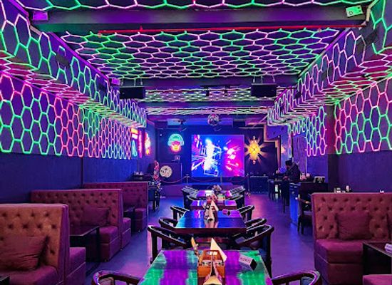 india/amritsar/jallianwala-bagh/bar/the-liquid-room-best-pub-club-bar-in-amritsar