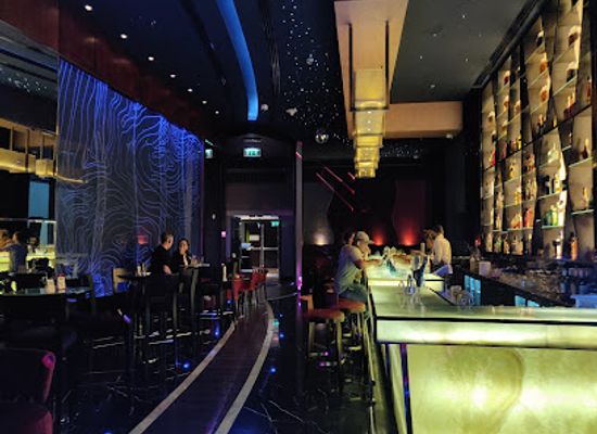 qatar/doha/bar/glo-cocktail-bar