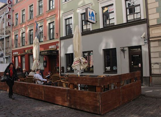 latvia/riga/old-town/bar/aussie-backpackers-pub