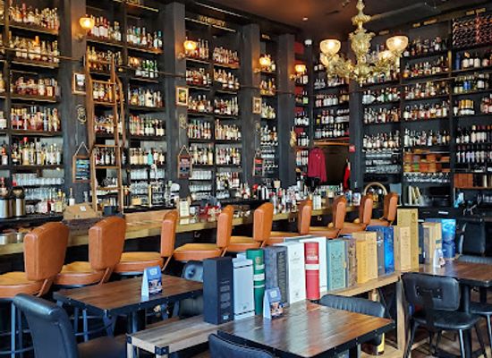 virginia/northern-virginia/bar/macmillan-whisky-room