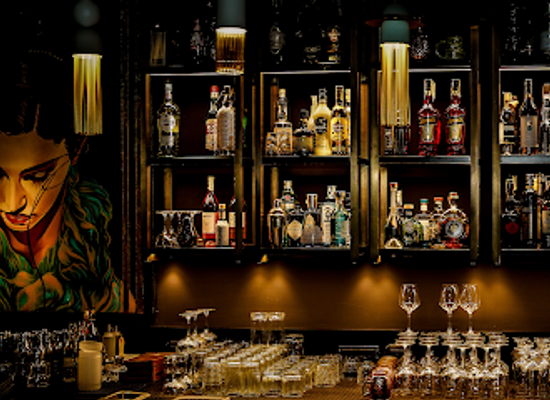 italy/herculaneum/bar/roof-garden-lounge-bar