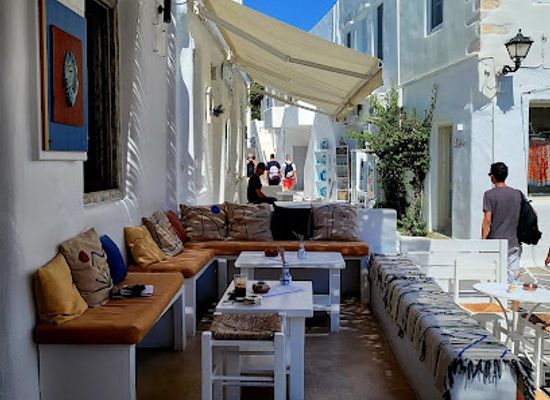 greece/cyclades/bar/trickster-bar