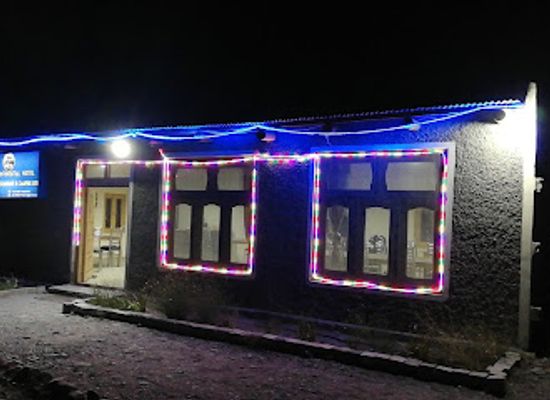 pakistan/gilgit-baltistan/bar/behram-resturant