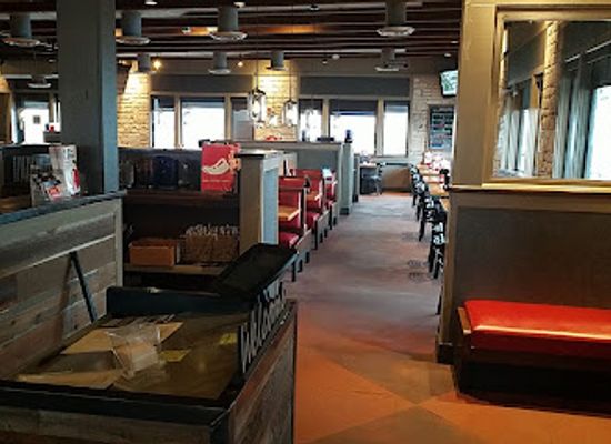 alaska/yukon-kuskokwim-delta/bar/chili-s-grill-bar