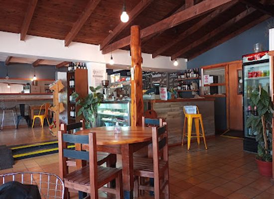 argentina/cerro-tronador/bar/confiteria-el-tronador