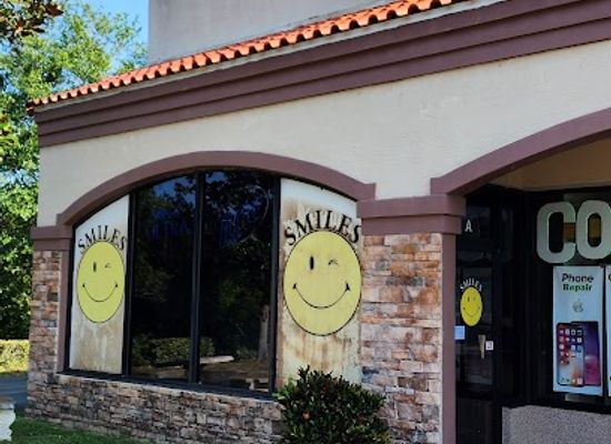 florida/gold-coast/bar/smiles-nite-club