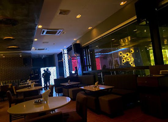 nigeria/north-central/bar/grey-lounge