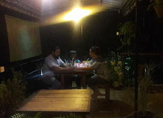 sri-lanka/anuradhapura/bar/yummy-restaurant-juice-bar