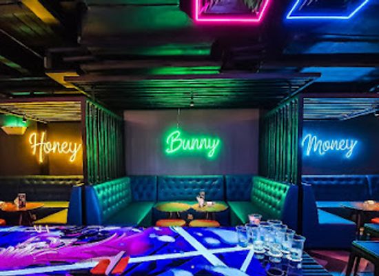 malaysia/northern-region/bar/honey-bunny-pong-bar-and-restaurant