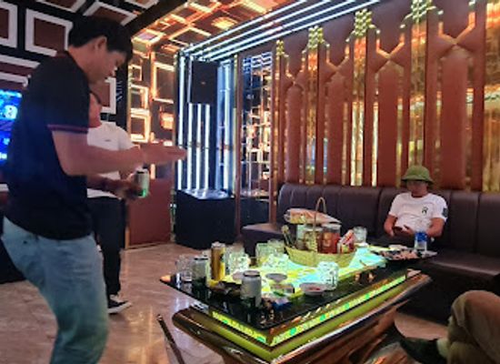 vietnam/central-highlands/bar/karaoke-new-life
