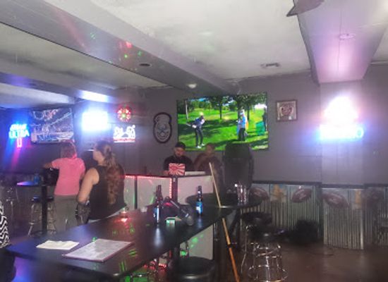 california/san-bernardino-county/bar/dingers-sports-bar-grill