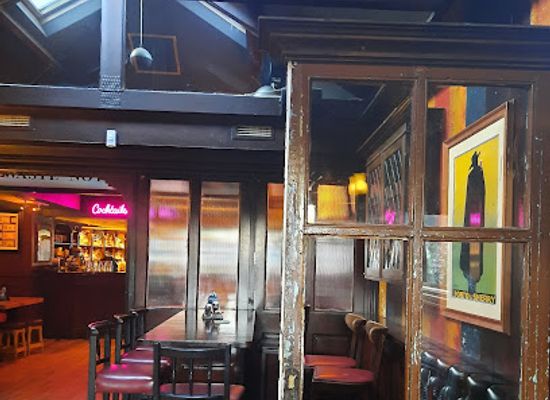 ireland/connacht/bar/crowes-bar-beer-garden