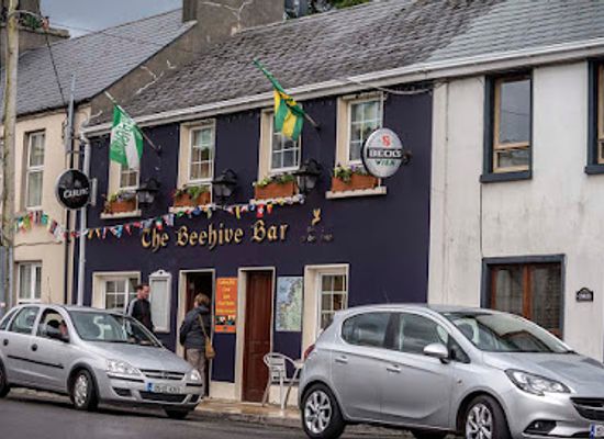 ireland/county-donegal/bar/the-beehive-pub