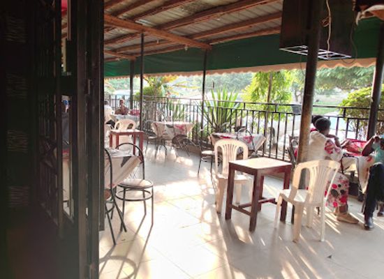 uganda/western-region/bar/silver-springs-bar-and-guest-house