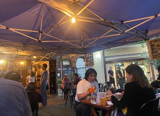 chile/metropolitan-region-of-santiago/bar/cerveceria-gluck-restobar-nunoa