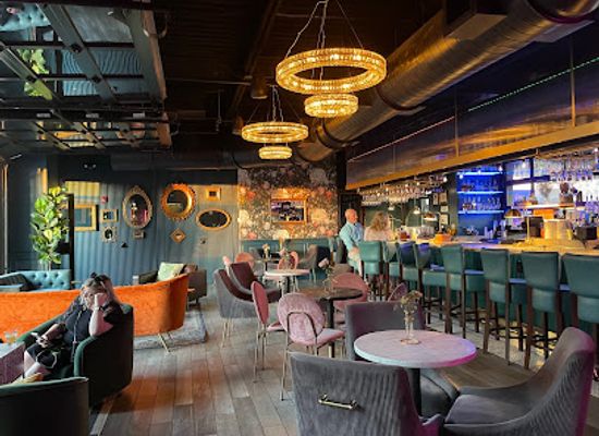 alabama/monte-sano-state-park/bar/stella-s-elixir-lounge