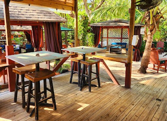 the-bahamas/berry-islands/bar/da-plantation-bar-grill