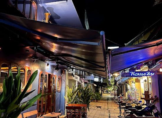 cambodia/oddar-meanchey/bar/bar43