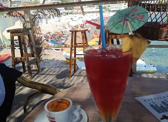 montenegro/brda/bar/insomnia-bar