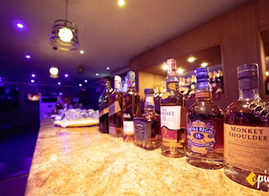 cameroon/douala/akwa/bar/opiom-lounge-bali