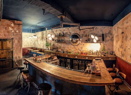 romania/iasi/bar/oddity
