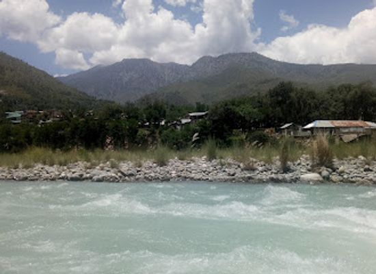pakistan/swat-valley/bar/hotel-madyan-river-view