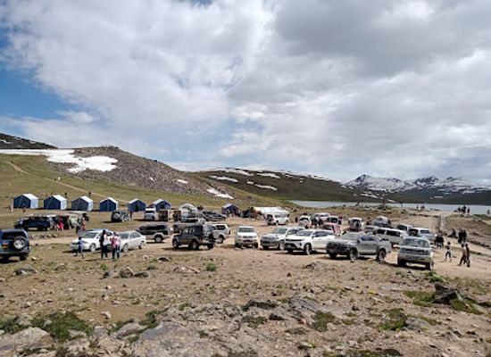 pakistan/deosai-national-park/bar/asad-camping-and-food-point-deosai-sheosar-lake