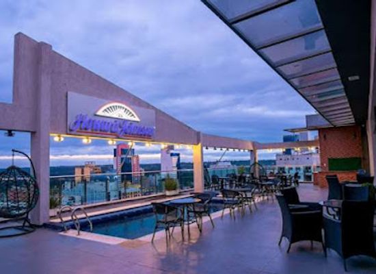 paraguay/pantanal/bar/howard-johnson-by-wyndham-ciudad-del-este