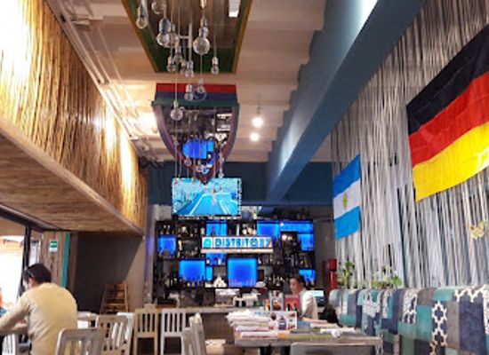 guatemala/pacific-lowlands/bar/plaza-fontabella