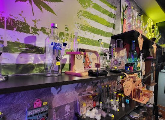 thailand/ayutthaya/bar/pharaoh-land-cannabis-ayutthaya