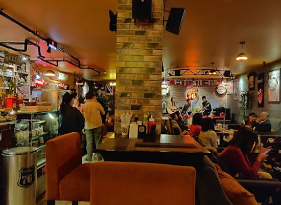 bhutan/gasa/bar/park-76-cafe-pub