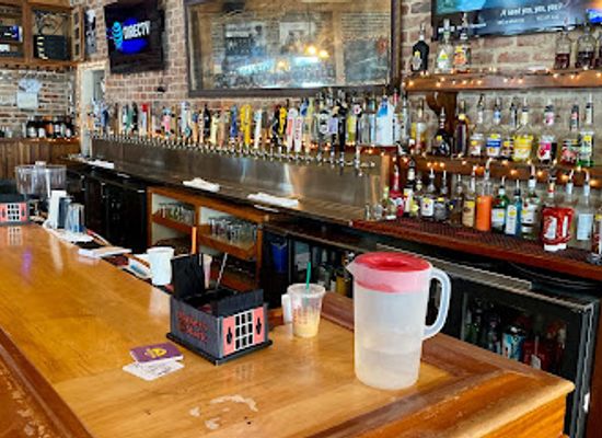 north-carolina/greenville/bar/5th-street-hardware-restaurant-and-taproom