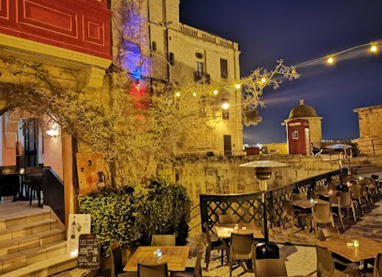 malta/cottonera/bar/the-bridge-bar