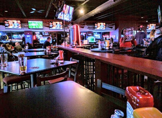 missouri/northwest-missouri/bar/hotshots-sports-bar-grill